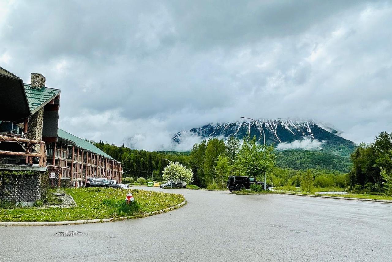 Fernie Stanford Resort Eksteriør billede